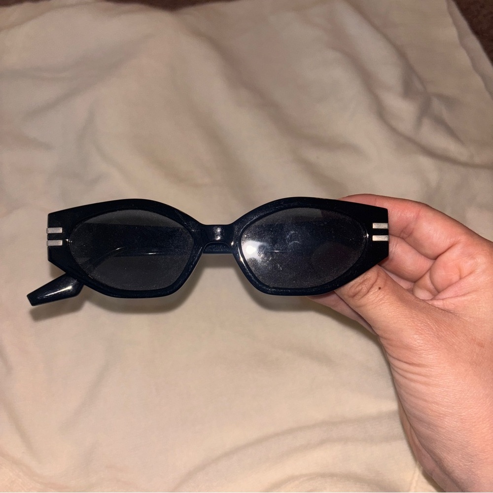 5/$25 Squares geometric cat eye sunglasses - Picture 2 of 7